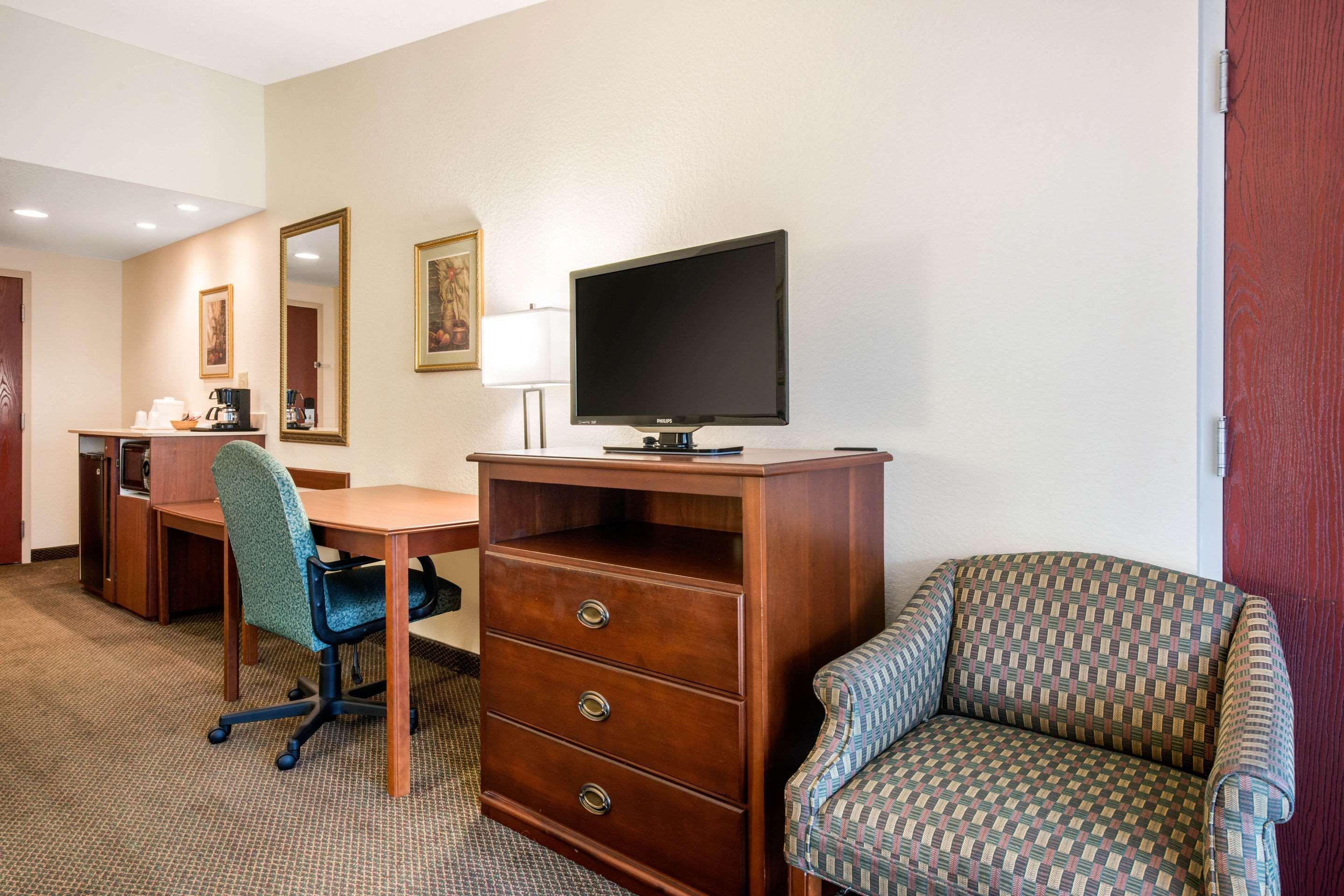 Quality Inn & Suites Tarpon Springs South Luaran gambar